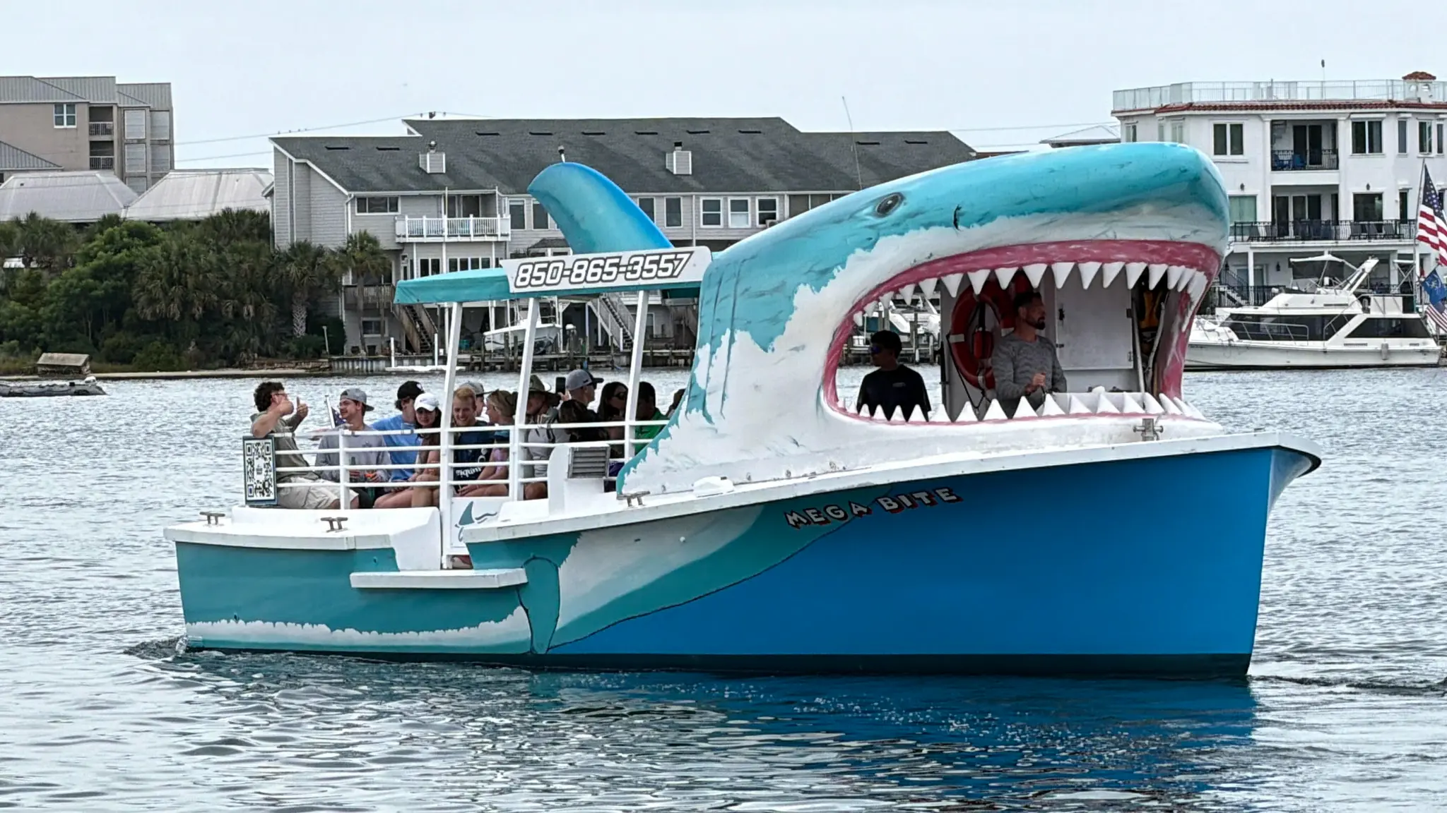 Mega Bite Shark Boat